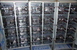 3 racks de 8 actimètres pour Rats sont pilotés de manière indépendante et simultanée par notre logiciel